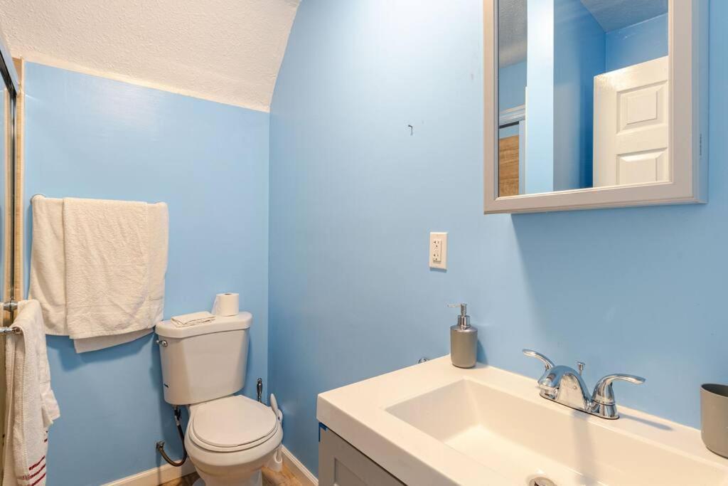 Lovely Studio Queen In Oakland Zoo Area Apartment Exterior photo